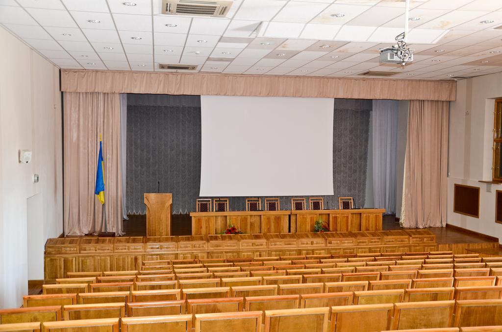 Отель дружба и ресторан Харьков